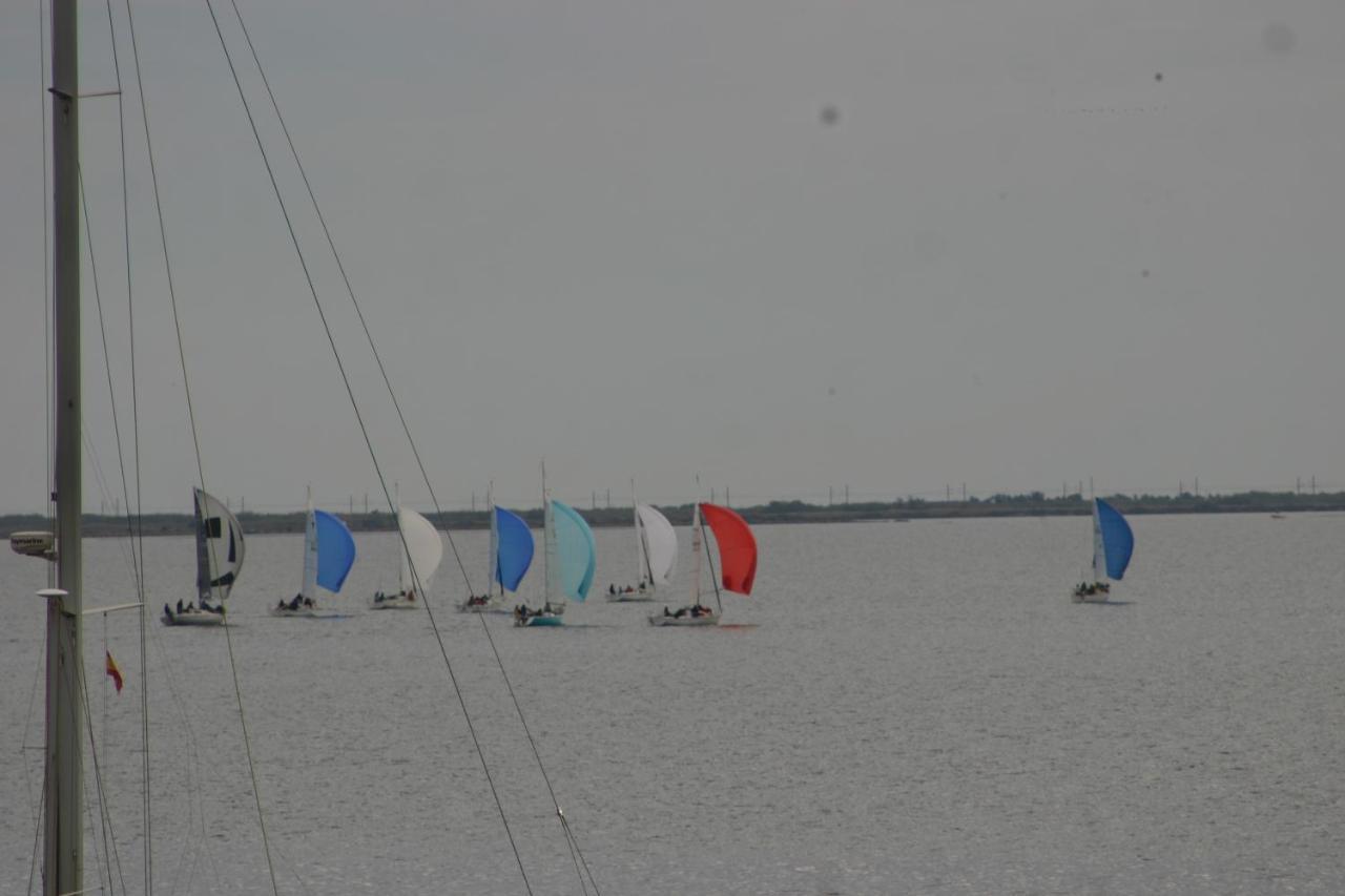 Le Vent Dans Les Voiles - Appartement Classe 4 Etoiles Mèze Zewnętrze zdjęcie